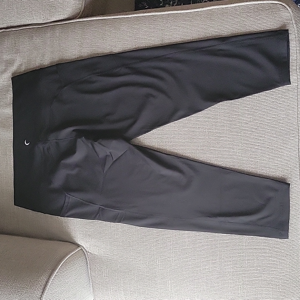 Zyia Brilliant Black high rise legging size 14-16. Brand new with tags.